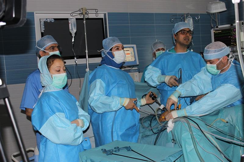 انجام عمل های جراحی آندومتریوز و لاپاراسکوپی پیشرفته توسط دکتر شاهین خزعلی از اساتید دانشگاه لندن