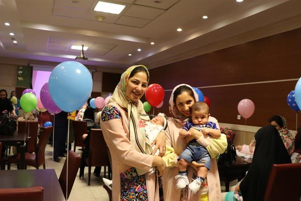 جشن شیر مادر