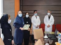 اخذ لوح دوستدار کودک در بیمارستان محب کوثر 16