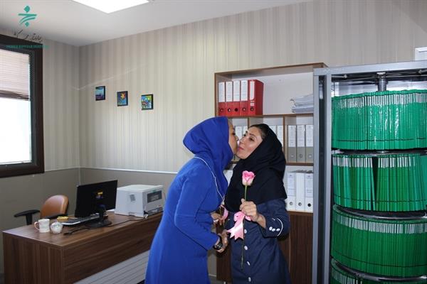 گرامیداشت روز مادر 95