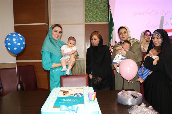 جشن شیر مادر