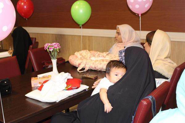 جشن شیر مادر