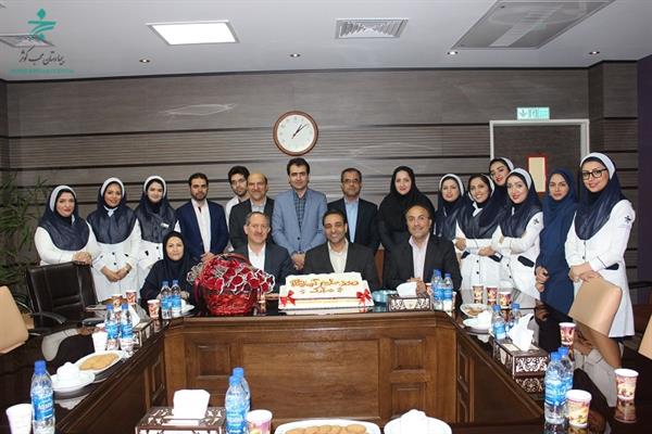 روز علوم آزمایشگاهی 95