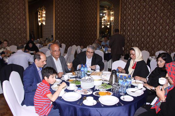 افطاری پرسنل